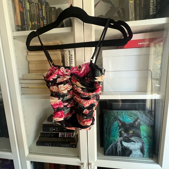 Express body contour top - Picture 6 of 6